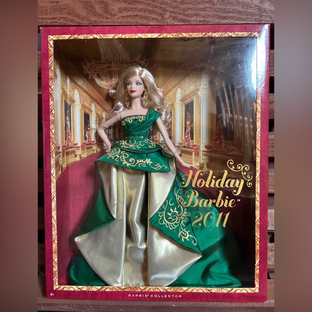 Mattel 2011 Holiday Special Edition Barbie Doll Christmas NIB